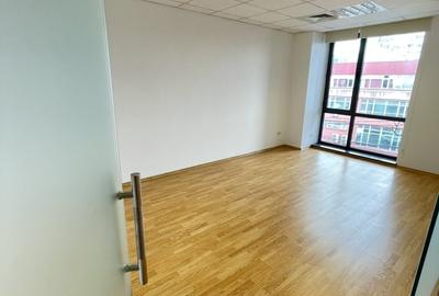 CORAL CENTER PITESTI- Inchiriere spatiu birouri, central, modern, 296 mp, etaj 2 - 7