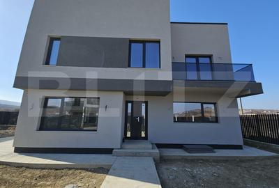 Vila de lux cu 4 camere in Tomesti - 2