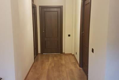 Închiriez apartament in vila - 9