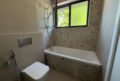 NEW RESIDENCES - Case insiruite 3/4 camere - 85-265 mp curte - 38