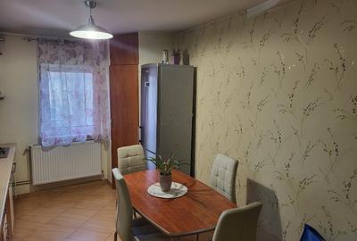 P F vand apart. cu 3 camere, decomandat, etaj 3 , Marasti,str Gorunului, - 5