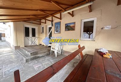 Casa cu 3 camere  in Cetate la asfalt cu 1176 mp Teren - 4
