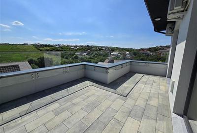 De inchiriat: Penthouse 4 camere 118 mp - etaj 3/3 | Terasa 19,2 mp. 3,8 km fata - 1