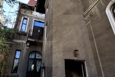 Casa S+P+ 1 Etaj + Pod -  264,16 mp + teren 162 mp - Universitate - Armeneasca - 21
