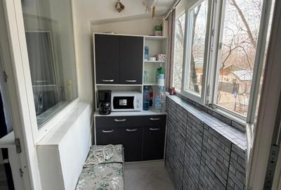 Militari, Piața Veteranilor, garsoniera 31mp, etaj 1, bloc 1980, metrou - 9