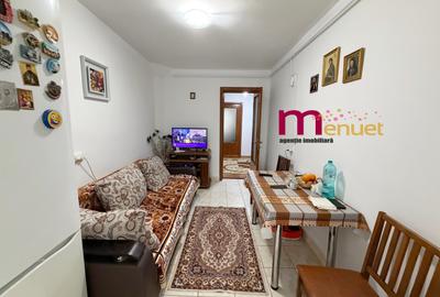 Apartament 3 camere,str.Victoriei,etaj 1,90 mp - 2