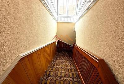 Vila 7 camere, an 1984, garaj, terasa, teren 604 m2, Poiana Campina,PH - 17