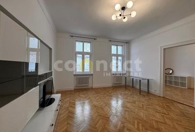 Birou, 70 mp în Central