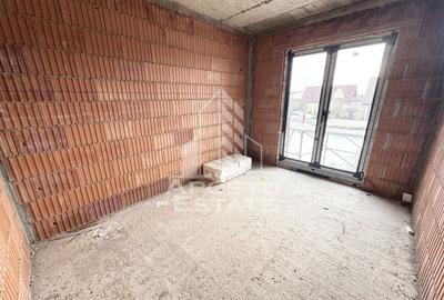 Duplex cu 4 camere, bucatarie separata, toate utilitatile, la asfalt. - 13