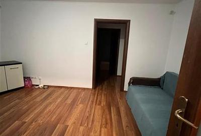 Apartament cu 2 camere semidecomandat în Dristor