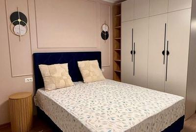 Apartament cu 2 camere semidecomandat, mobilat în Apărătorii Patriei