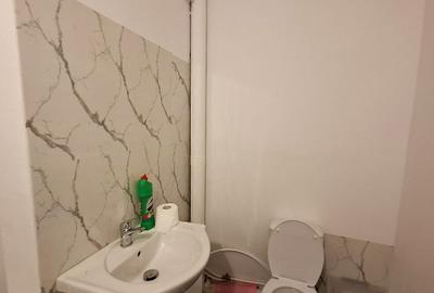 De vanzare apartament cu 4 camere , etaj 2 - 12