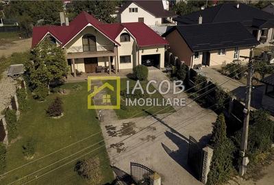 Casă individuală cu 6 camere în Săucești