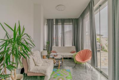 Locuinta construită pentru a fi locuită, nu doar admirată, complet mobilata - 42