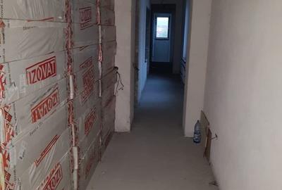Spatiu comercial + Apartament, Fratii Golesti, teren 300 mp - 6