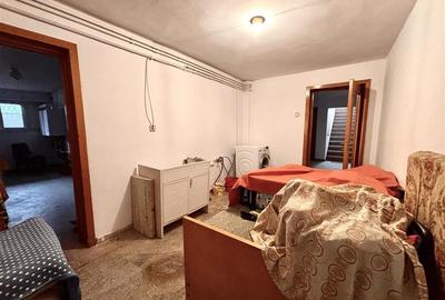 Vila zona Coresi | 1170 mp teren | 6 camere | De vanzare - 30
