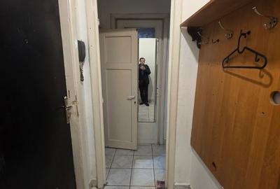 Corneliu Coposu, 10 minute metrou Unirii, chiar la biserica Sfantul Mina - 13