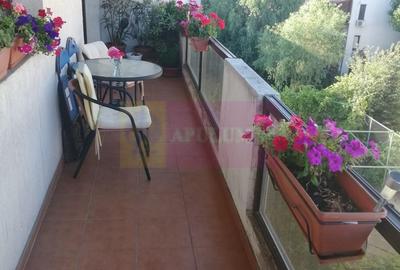 Apartament cu 3 camere semidecomandat, mobilat în Haliu