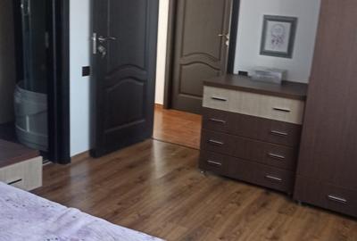 Casa mobilata si utilata pe strada linistita cu acces usor - 7