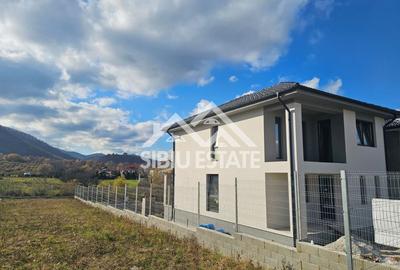 Casa 4 camere cu priveliste superba, Cisnădie - 3