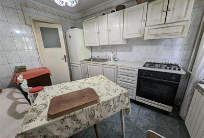 Str. Panselelor, langa Universitate - chirie apartament 3 camere decomandate - m - 3