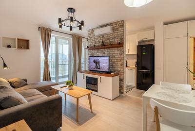 Apartament cu 2 camere semidecomandat, mobilat în Circumvalațiunii