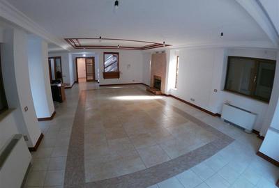 Vila 2.700mp, Paradisul Verde, cu piscina si padure proprie - 3