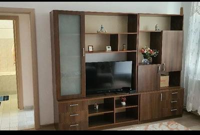 Apartament cu 2 camere semidecomandat, mobilat în City Park Mall