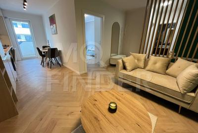 Apartament cu 3 camere semidecomandat, mobilat în Florești