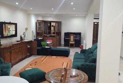 Casă individuală cu 6 camere în Colentina