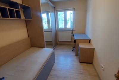 Lapusneanu - apartament cu 4 camere - termen lung