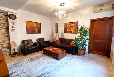 Apartament în vilă consolidată, cu scară interioară în zona Armenească - 1