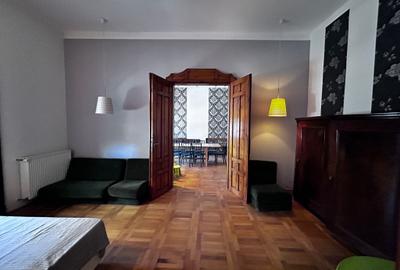 In cadrul unei cladire simbolice demne de remarcat- PALATUL BANATEAN - 5