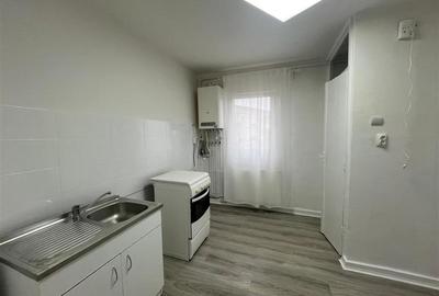 Lugoj, Ap. 2 Cam. Et. 3  Recent Renovat, Zona Timisorii - 12