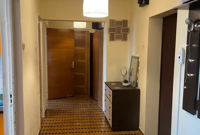 Apartament 2 Camere,Unirii, Metrou,bl.1996,DECOMANDAT,Amenajat,3 balcoane - 18