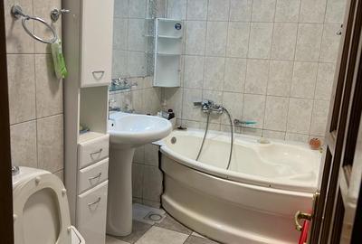 De inchiriat apartament cu 3 camere, str. Anghel Saligny, 450 euro - 15