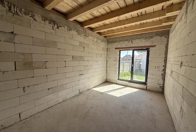 Casă individuală semifinisată de vânzare | Zonă Ultracentrală| TEIUS - 7