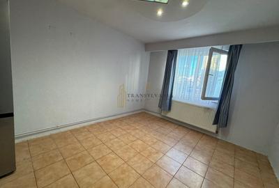 🏡 De vânzare garsonieră – parter înalt, Zona Stefan cel Mare - 1