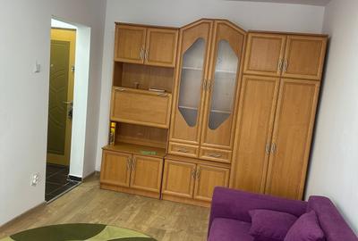 De închiriat garsonieră 25mp cu balcon pe str. Cojocnei - 1