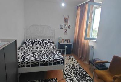 Masina de Paine(Obor),2 camere ,etaj 7/10, - 4