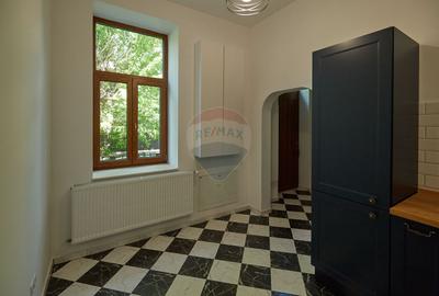 Apartament 4 cam, pe 2 niveluri si curte comuna pe Vasile Alecsandri - 2