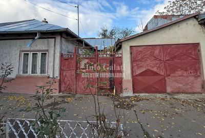 Casă individuală cu 2 camere în Central