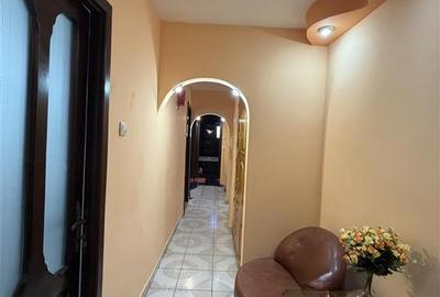 Apartament 3 camere, etaj intermediar- Nicolina, Pizza Nico - 8