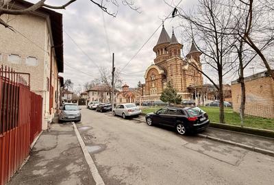 Vila 180 mp desfasurati cartier de case Belvedere Regie - 8