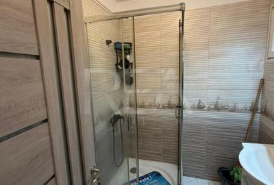 2 cam decomandat - Piata Progresului - Ghimpati - 7