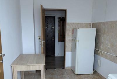 Apartament cu 2 camere decomandat în Dristor