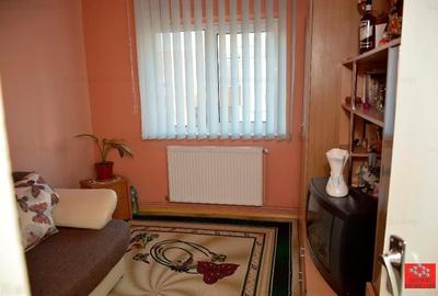 Apartament 4 camere zona Tractorul - 3