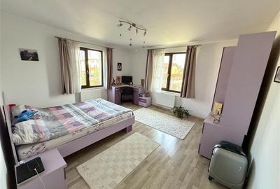 Vila tip Duplex, Curte proprie, Sanpetru Brasov - 8
