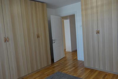 Inchiriere ap 3 cam Blv Decebal - 11