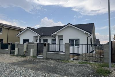 Duplex cu 3 camere în Moșnița Nouă
